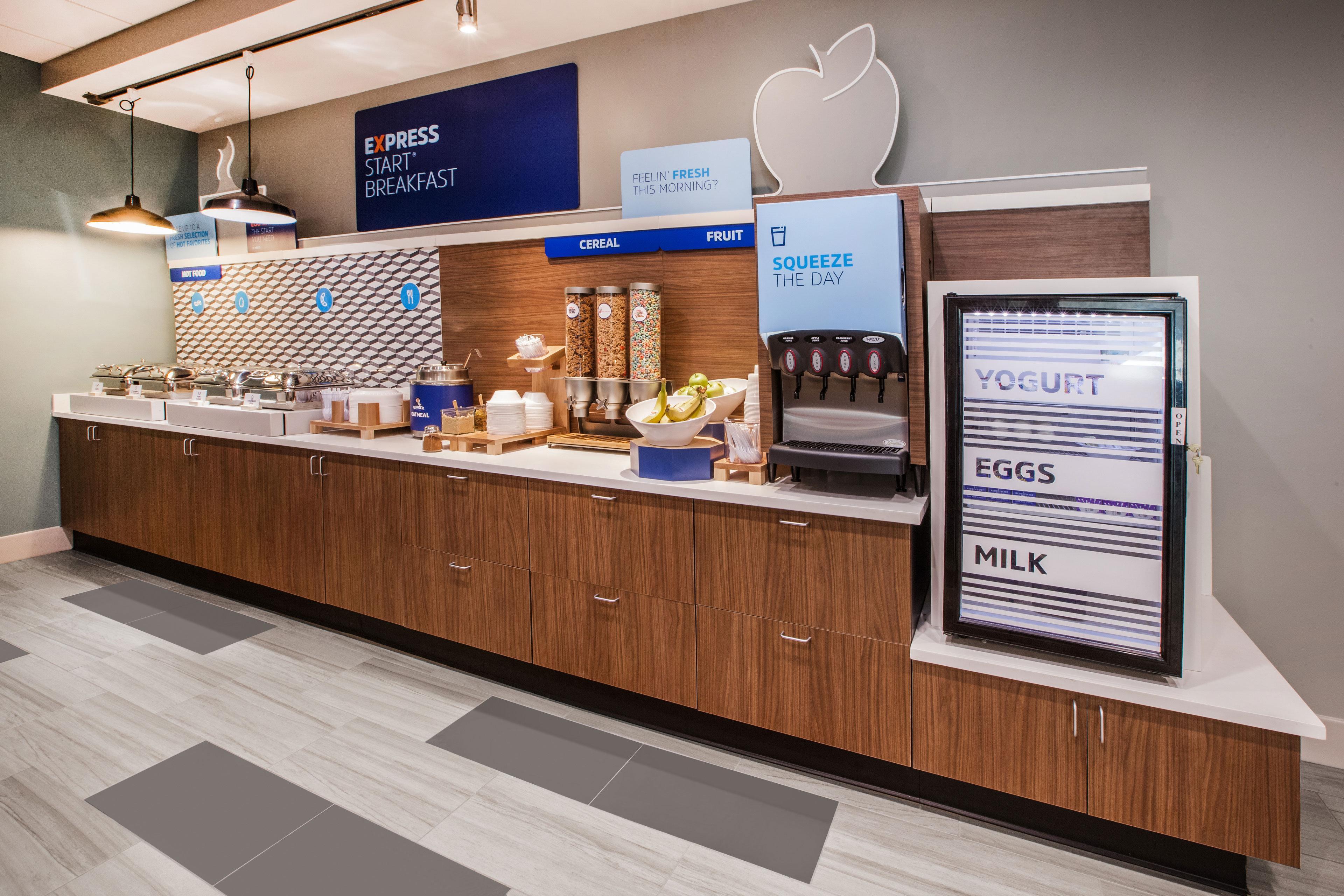 Holiday Inn Express Hotel & Suites Indianapolis W - Airport Area By Ihg Indianápolis Exterior foto