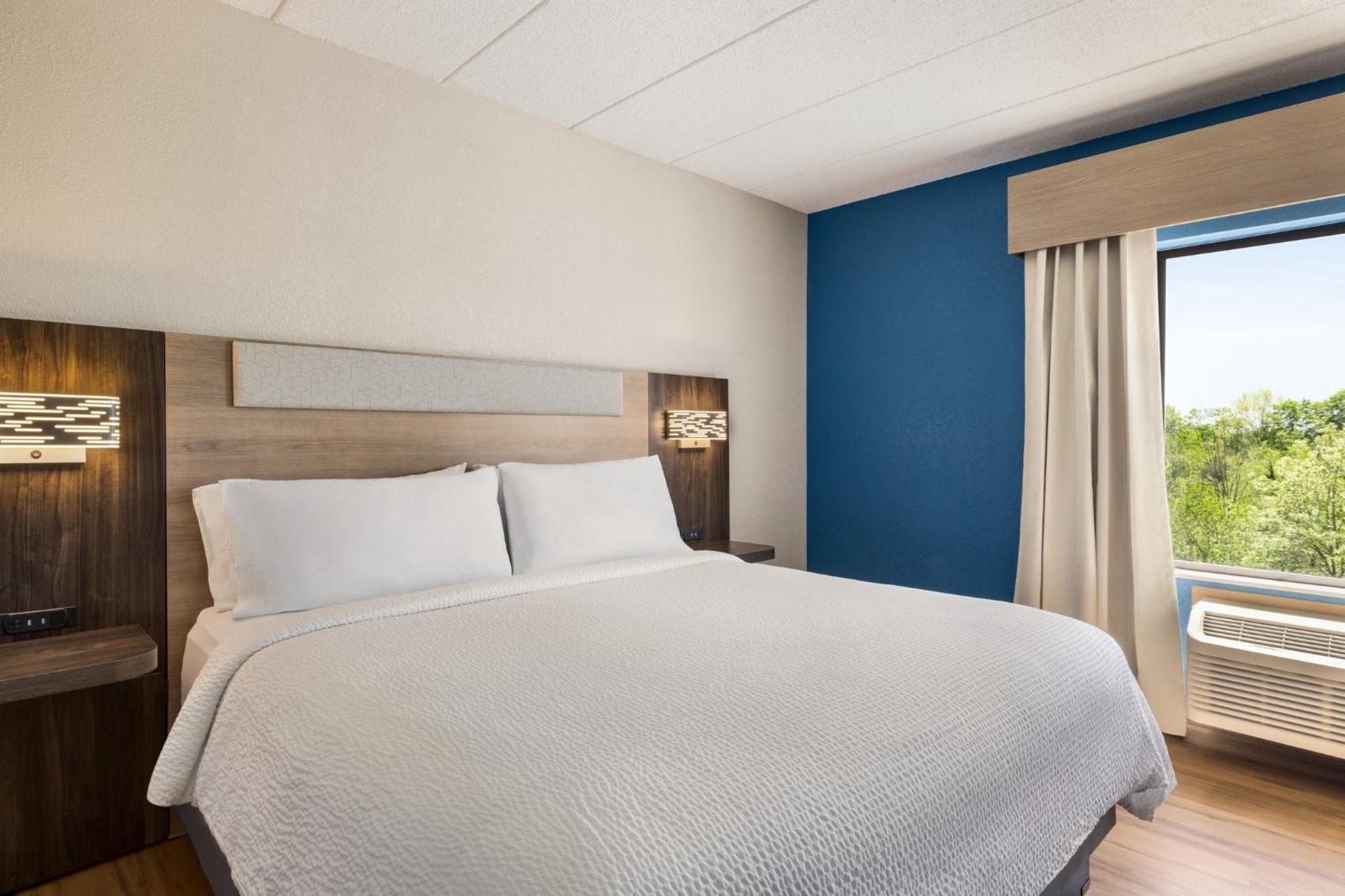 Holiday Inn Express Hotel & Suites Indianapolis W - Airport Area By Ihg Indianápolis Exterior foto