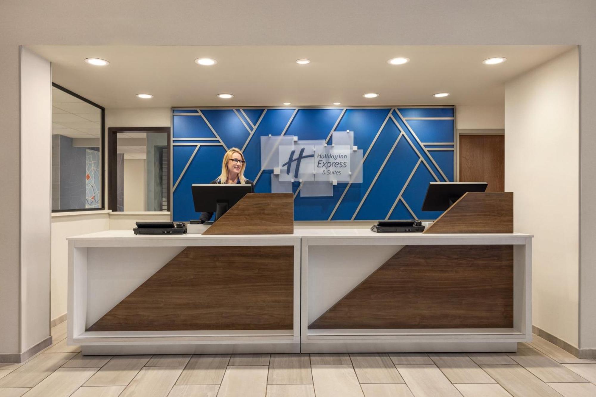 Holiday Inn Express Hotel & Suites Indianapolis W - Airport Area By Ihg Indianápolis Exterior foto