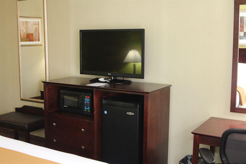 Holiday Inn Express Hotel & Suites Indianapolis W - Airport Area By Ihg Indianápolis Exterior foto